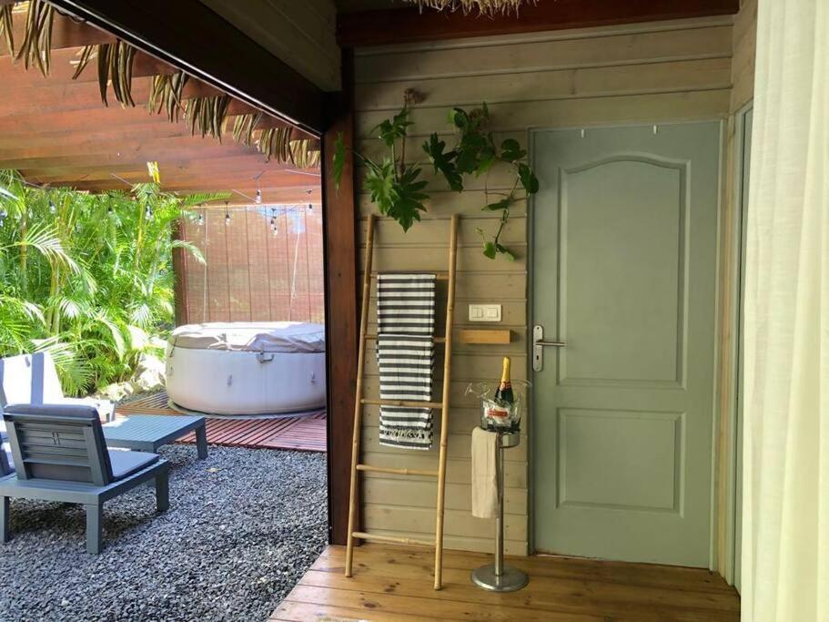 Eden Chalet, Spa Privatif Les Abymes Luaran gambar