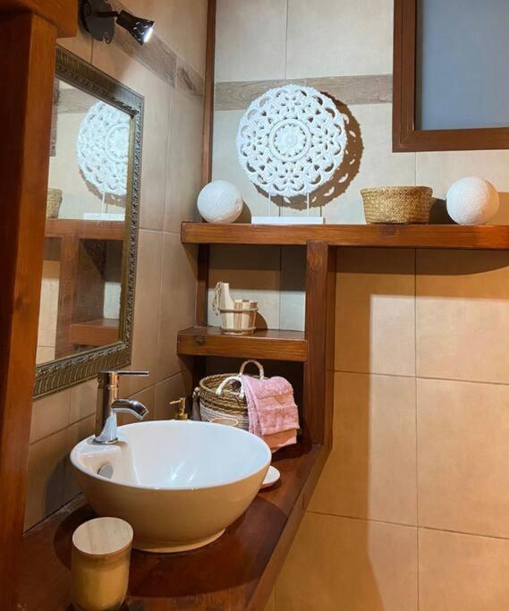 Eden Chalet, Spa Privatif Les Abymes Luaran gambar