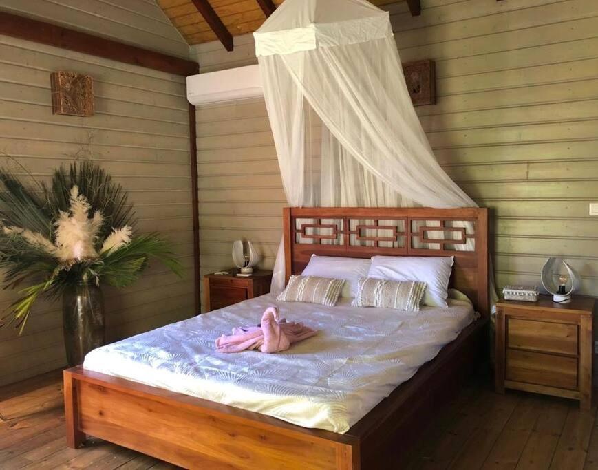 Eden Chalet, Spa Privatif Les Abymes Luaran gambar