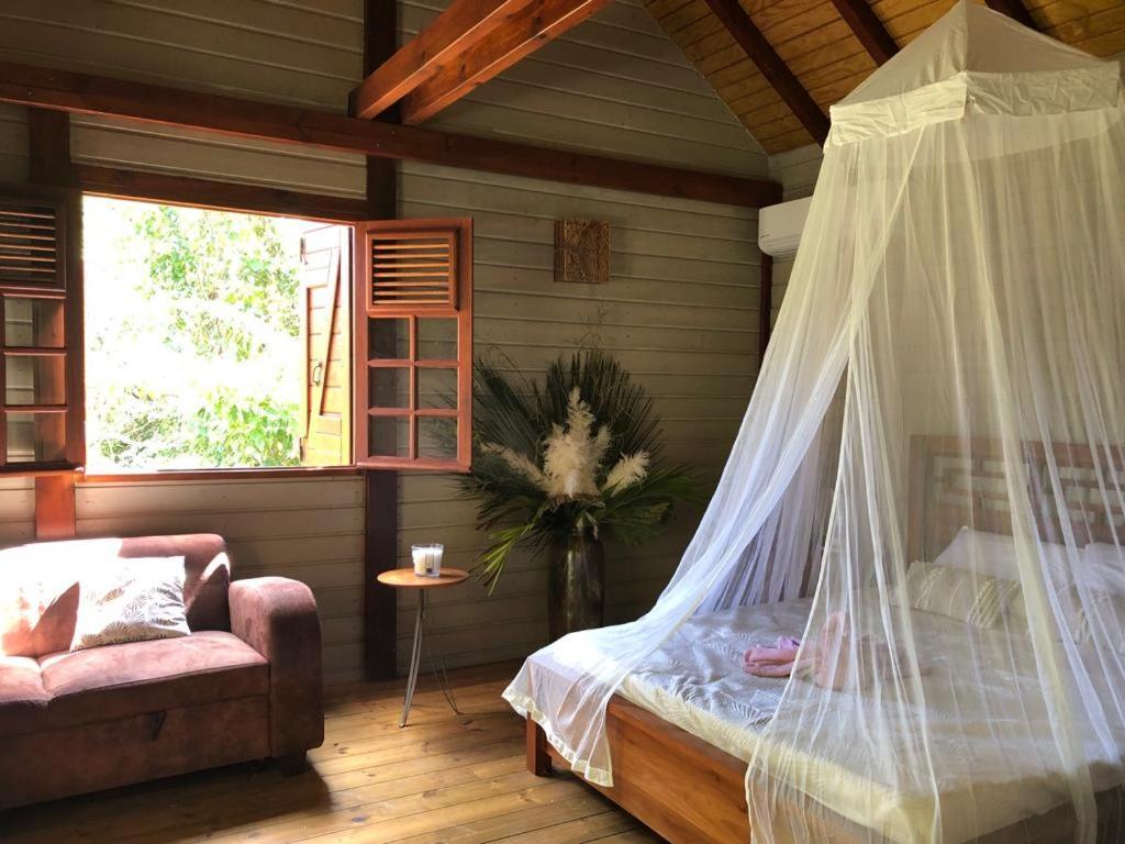 Eden Chalet, Spa Privatif Les Abymes Luaran gambar