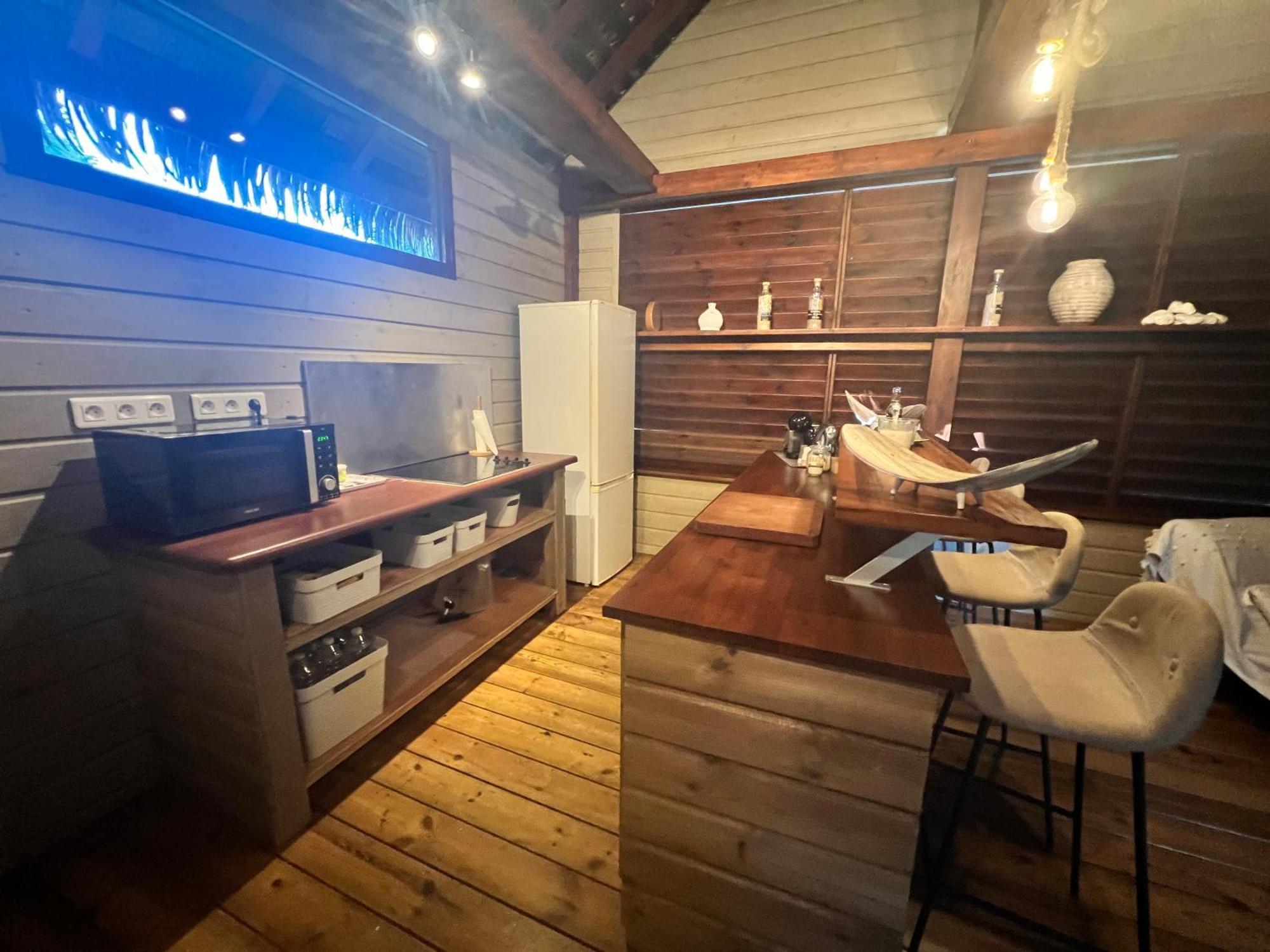 Eden Chalet, Spa Privatif Les Abymes Luaran gambar